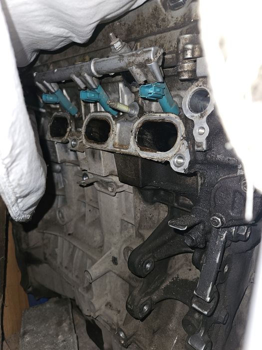 Запчасти на тойота эстима 2