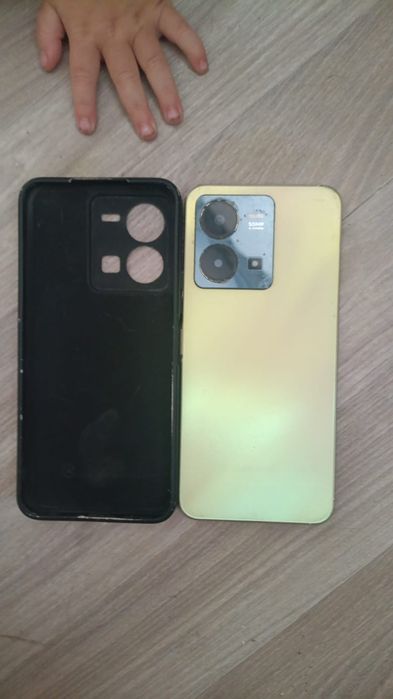 Продам телефон Vivo Y35