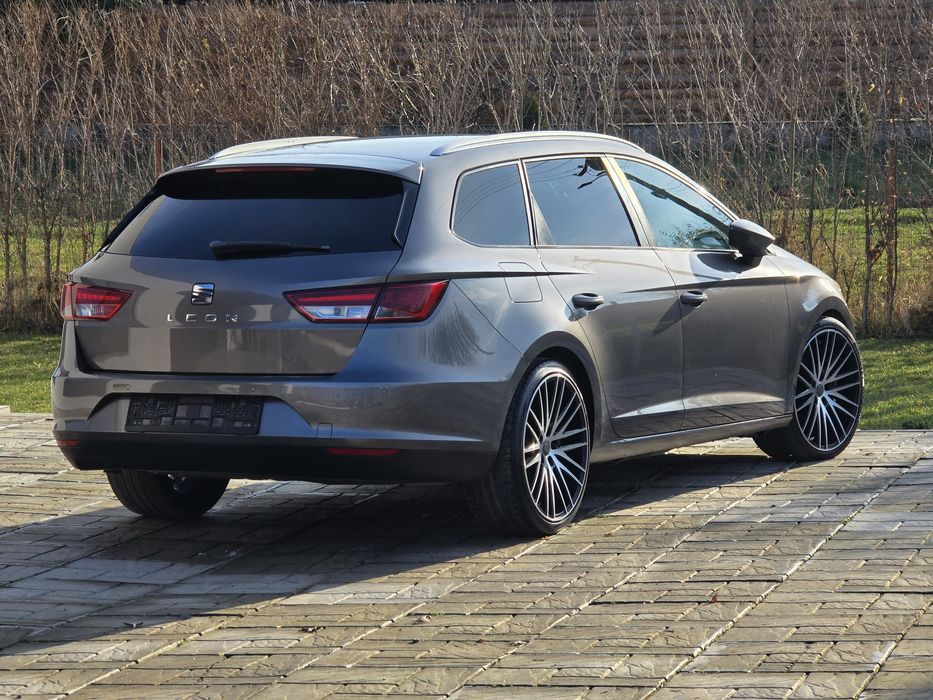 Seat leon / ST / Piele / Navi / Led