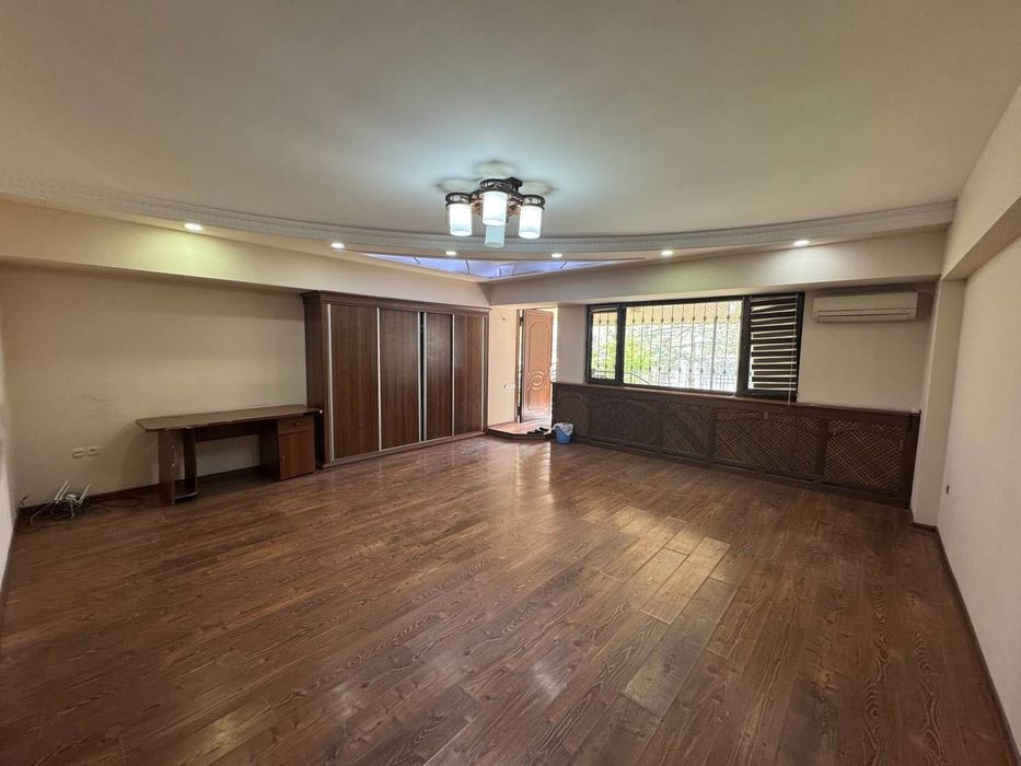 Квартира под офис