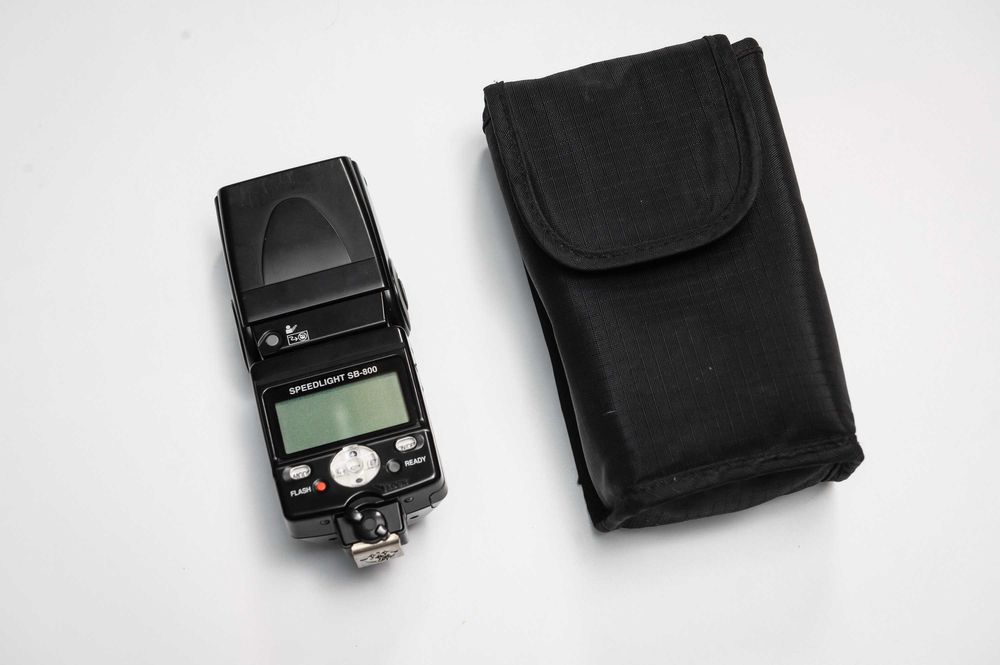 Вспышка Nikon sb800