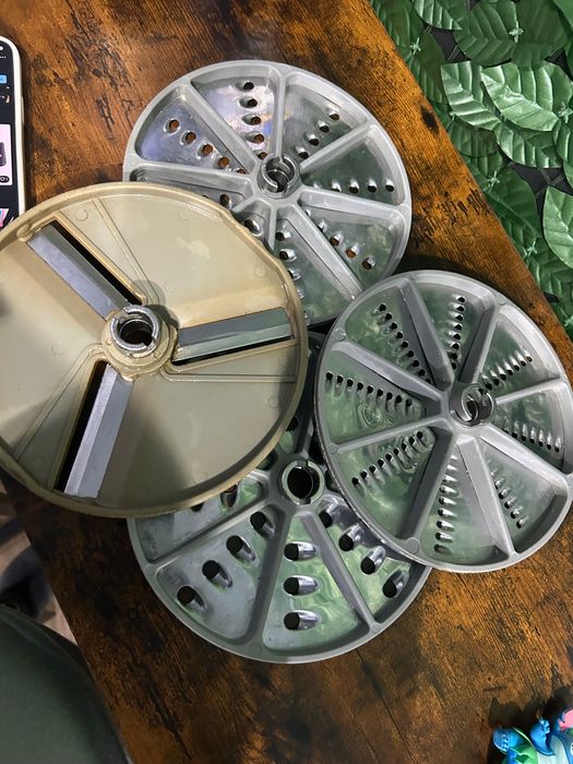 Răzătoare electrică profesională