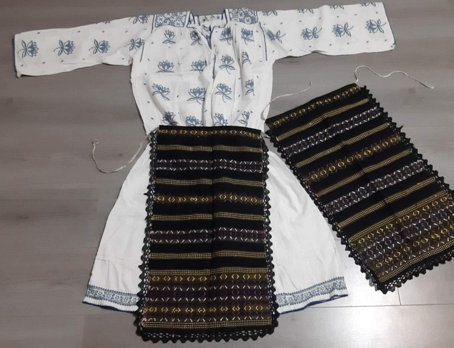 Costum popular vechi