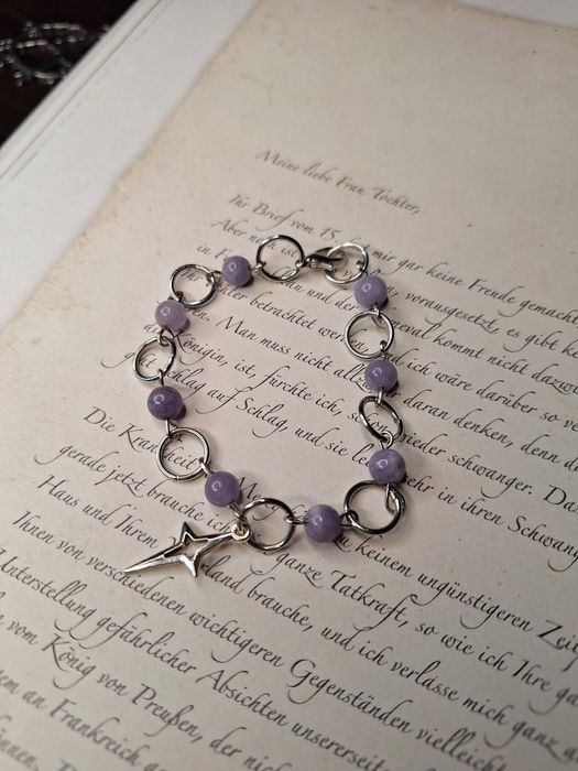 Хендмейд гривни, епоксидна смола, гердани с кристали, стомана, готик