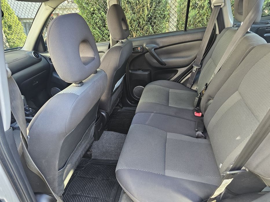 Toyota RAV 4 2.0 16V D-4D