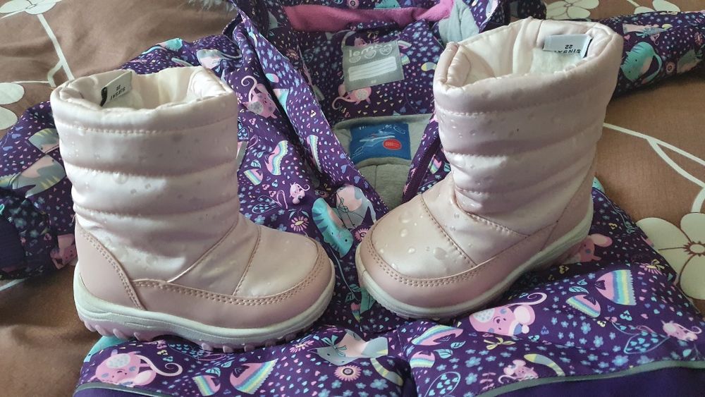 Încălțăminte impermeabila