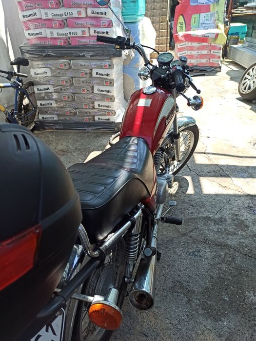 Мотоциклет SUZUKI GN 125