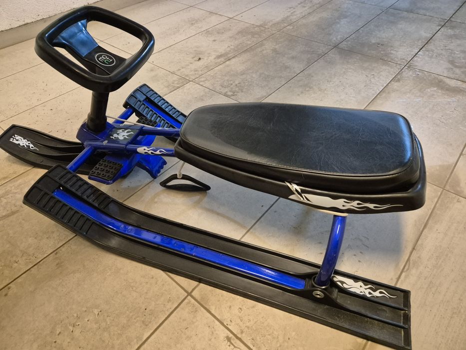 Шейна чук и гек Moni