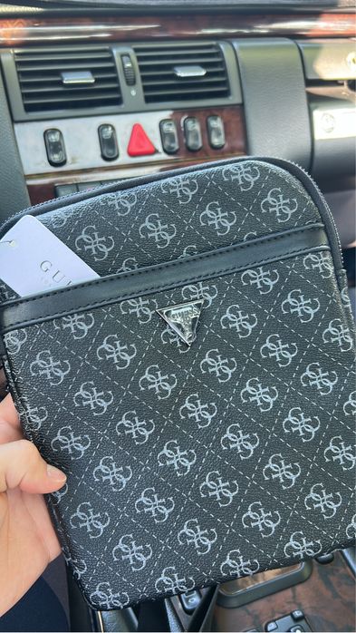 барсетка guess.  .