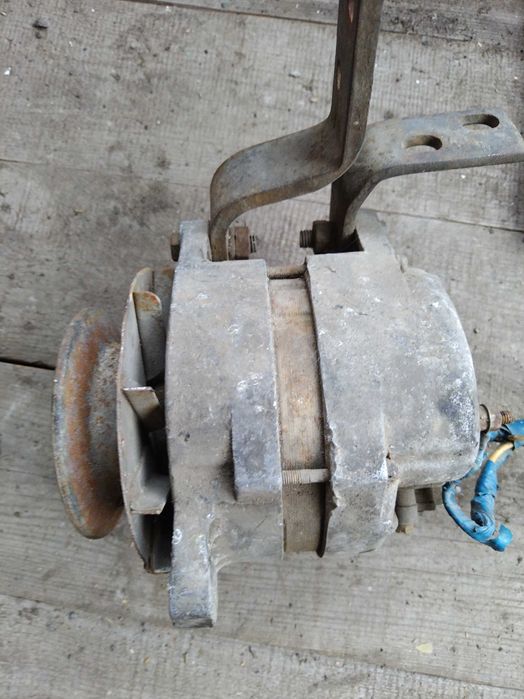 Продаются генератор, печка ЗИЛ