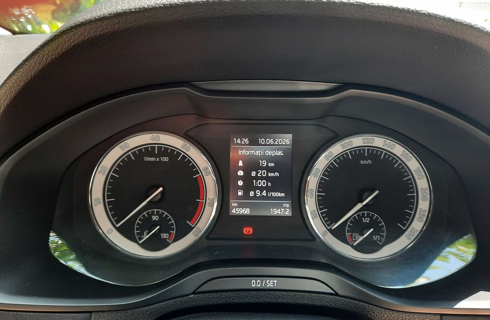 SKODA Karoq 2019 — imagine 5