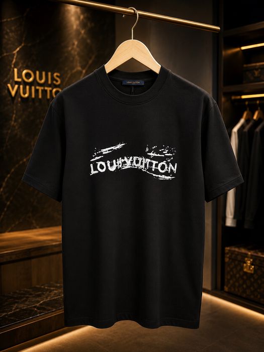 Vând tricou de bărbați