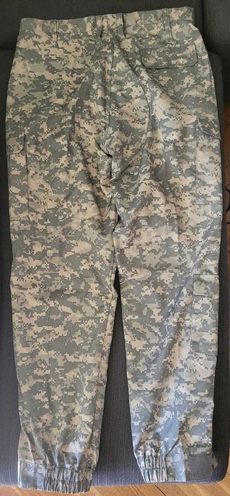 Чисто нов зимен камуфлажен панталон (без подплата) размер ХL