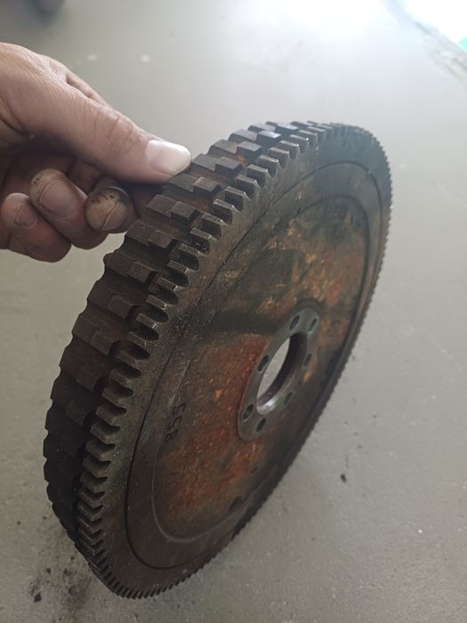 Прдам маховик Лада ларгус Рено