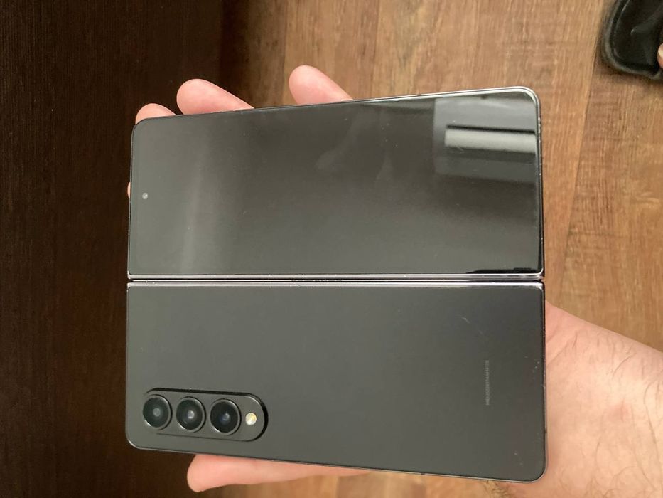 Samsung galaxy Z Fold4