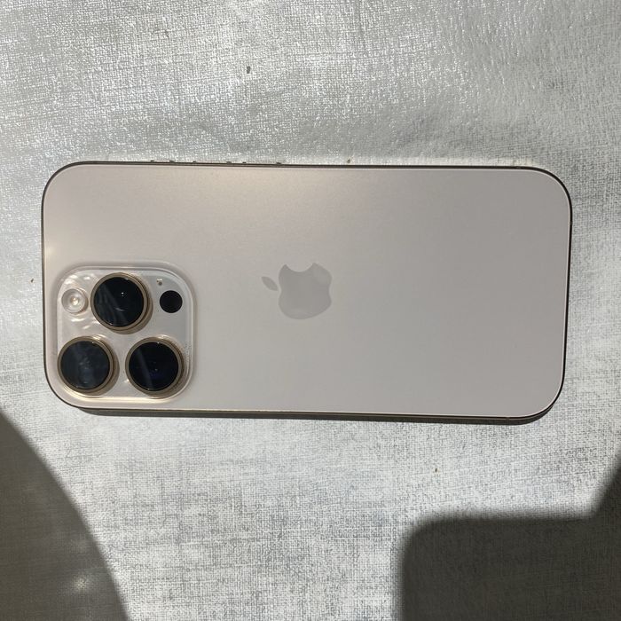 Айфон 16 про 128гб сост едеал