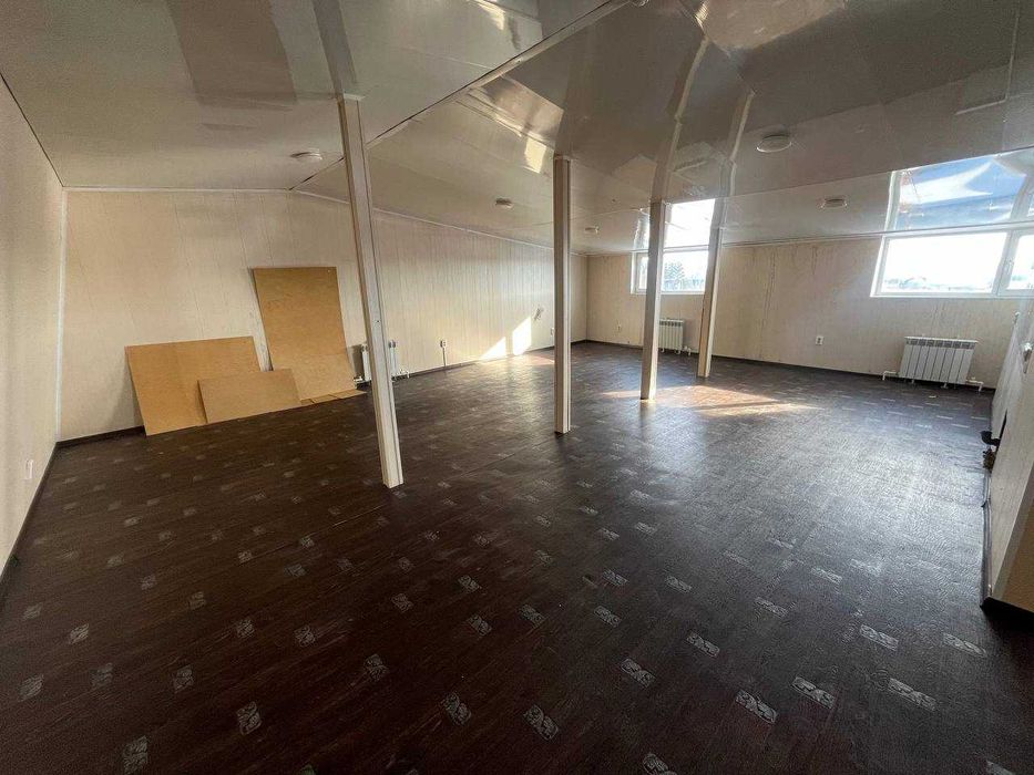 Продам ком. помещение в центре