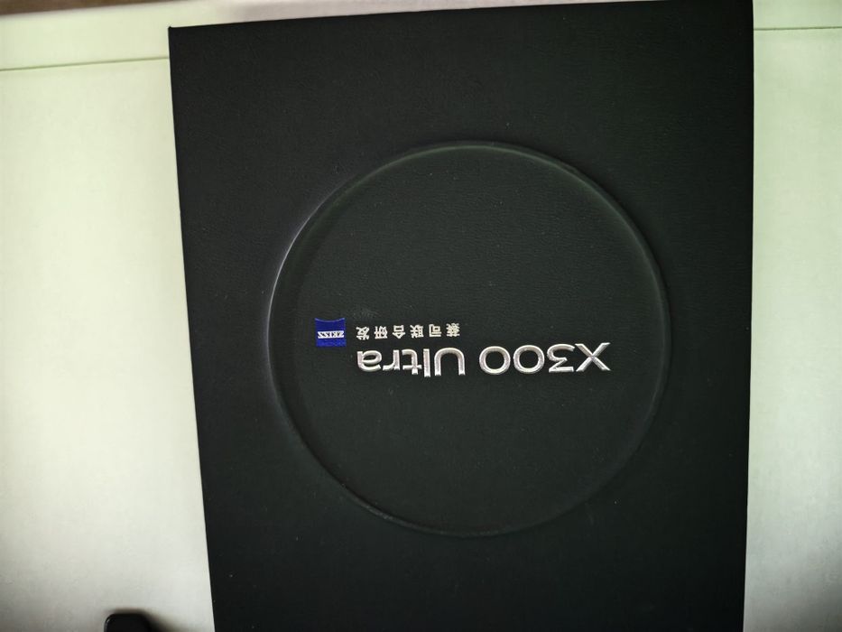 Чисто нов Vivo X300 Ultra - 16GB/512GB  Black