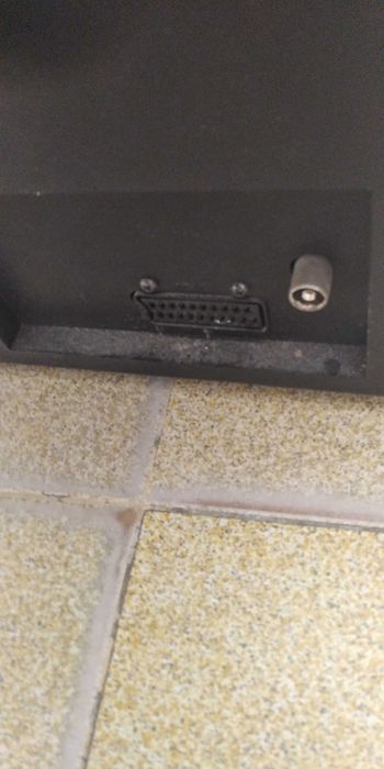 телевизор нео 23 ин плосак екран