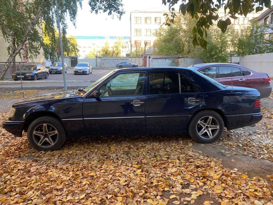 Mercedes-Benz E 200