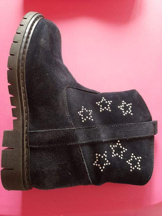 Vând ghetuțe fetiță