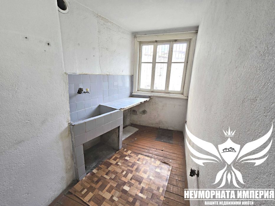 Продавам многостаен 134кв.м. в гр.Асеновград зад болницата