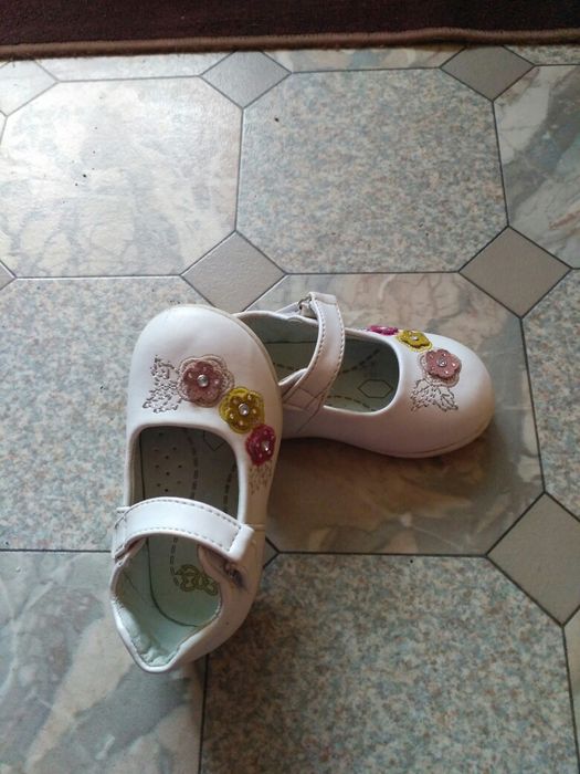 Туфли на девочку на выбор