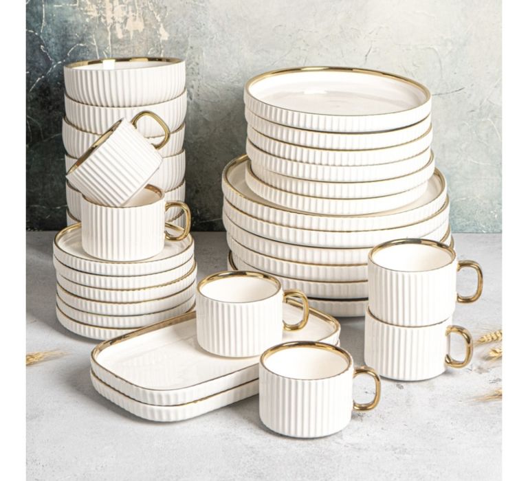 Продам  сервиз столовый