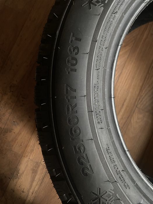 Резина 225/60/R17