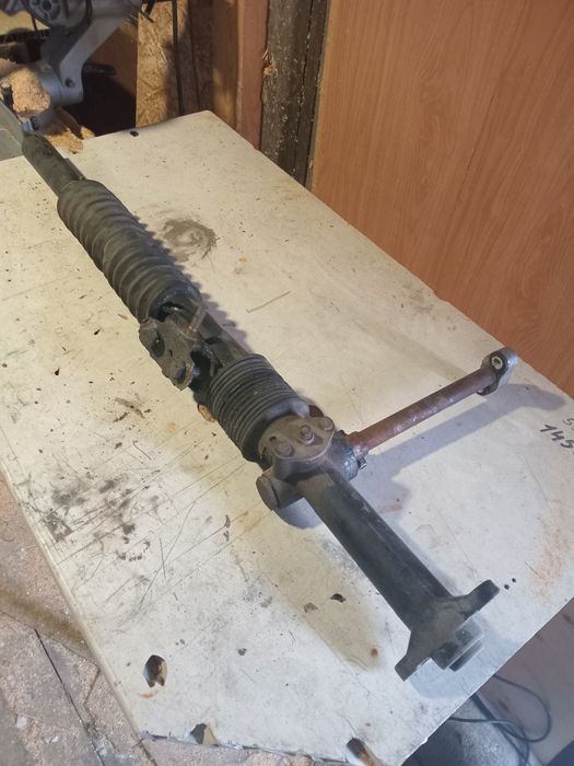 Рулевая рейка механическая Ауди100с3