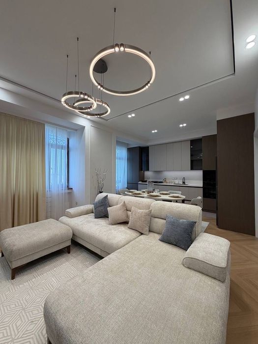 Парисьен Новостройка Двухуровневая 5-ти комнатная