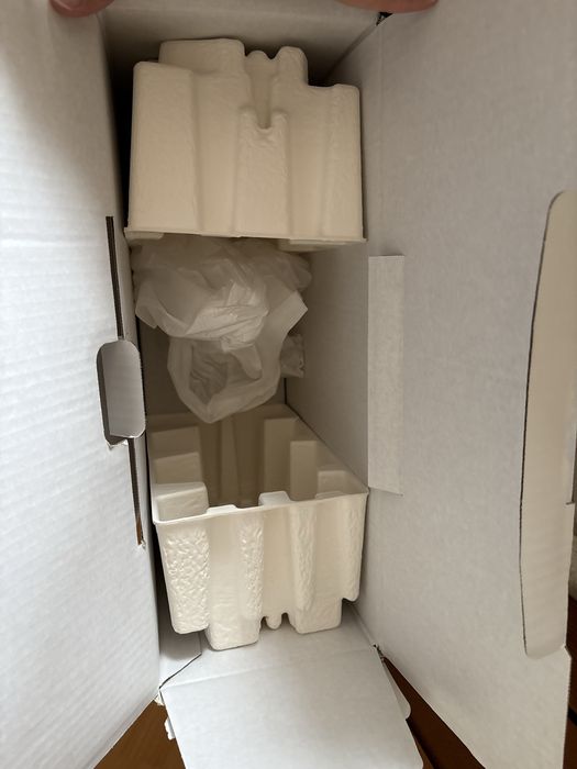 Playstation 5 с два контролера, UFC 5 и FC4