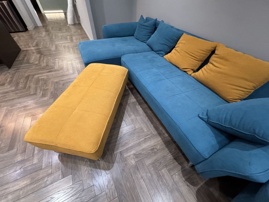 Диван большой для дома