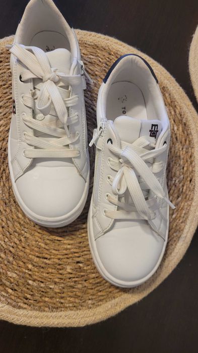 Sneakers unisex de vanzare