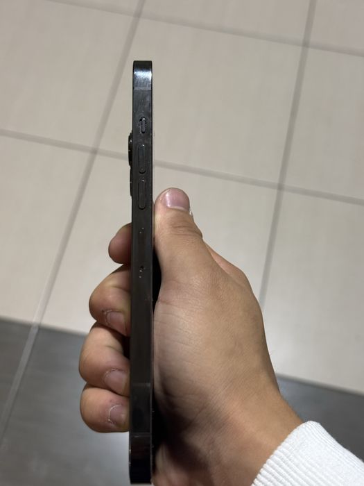 Продам Iphone 13pro max