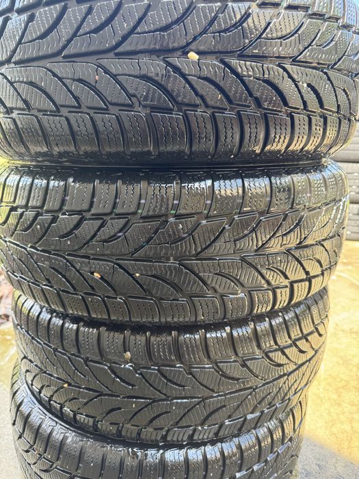 Cauciucuri iarna 205/60 R 16