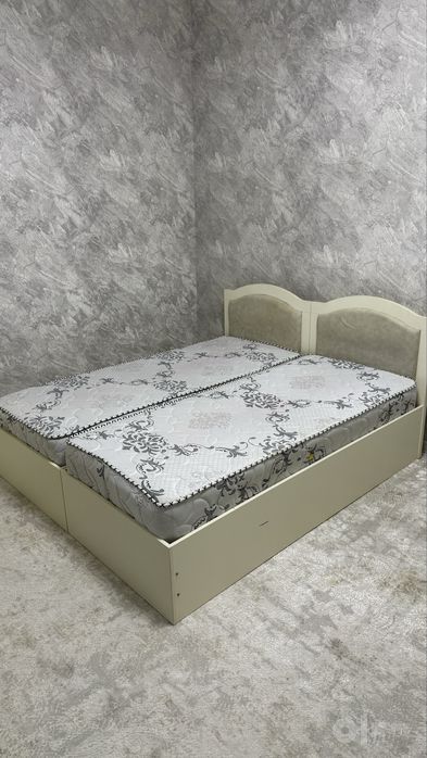 Продается одинарные кровати с матрасом