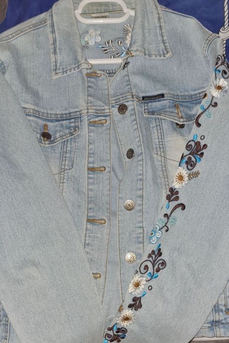 Jacheta de blug, cu broderie