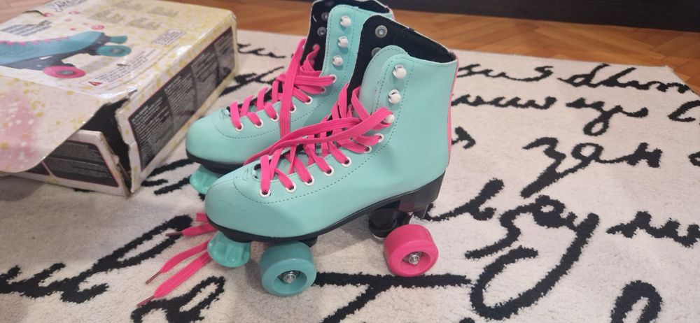 Детски кънки за момиче