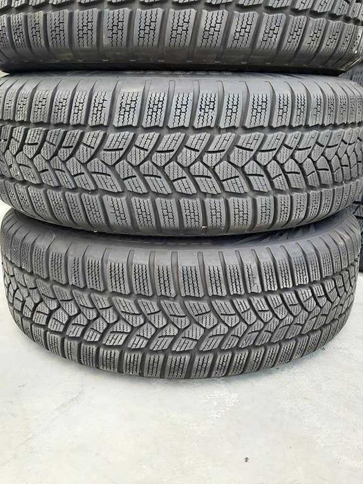 4 Броя 205/60/16 Firestone 2x7,2mm 2x6,8mm