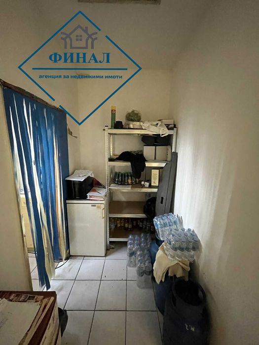 Търговски обект в с. Хан Крум