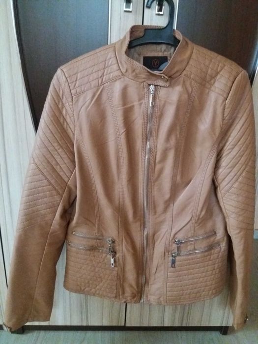 Geaca dama piele.marimea xl merge si ptr.L