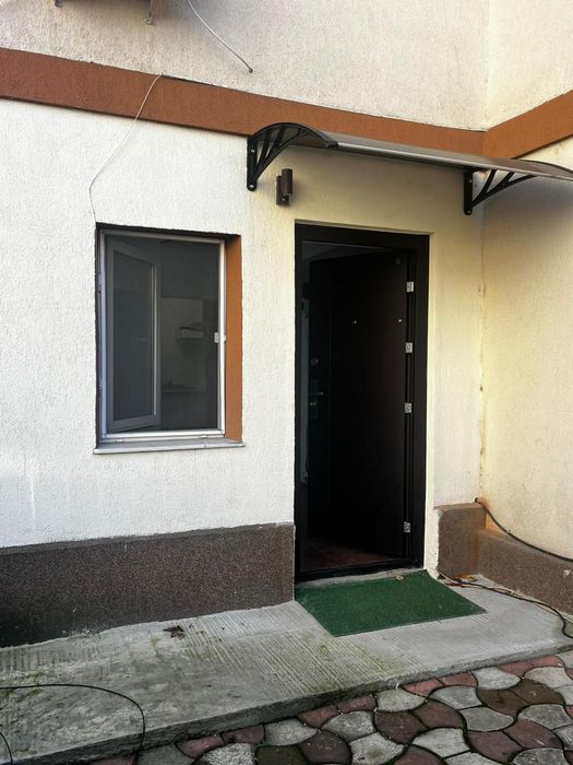 Spatiu de închiriat Podu Ros-Nicolina