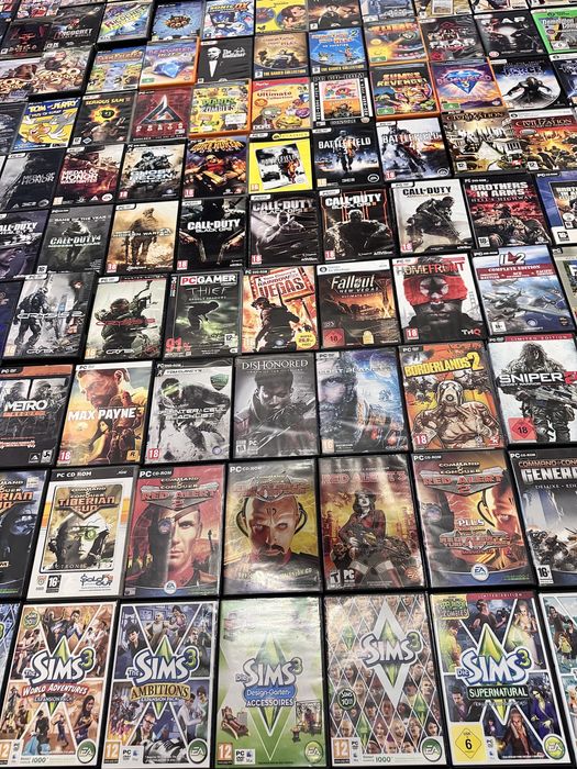 De vanzare LOT jocuri PC