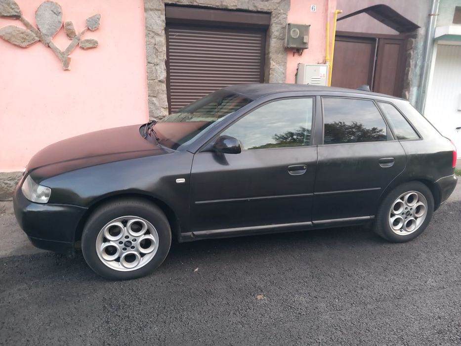 Vând Audi a3 1.6 8l