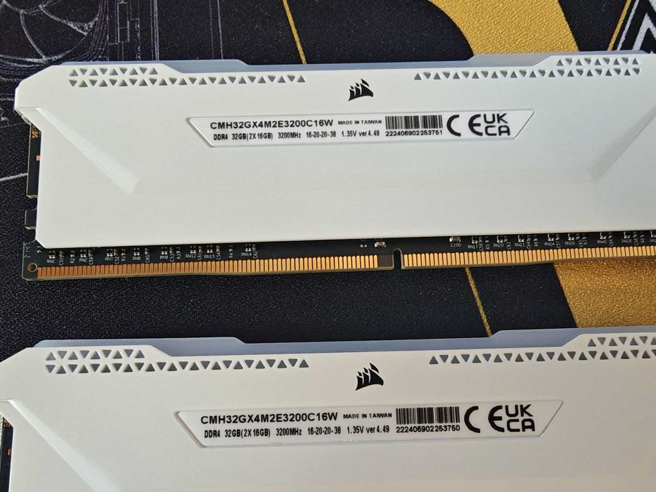 Рам памет Corsair Vengeance RGB PRO SL WHITE 32GB (2x16GB) 3200Mhz DDR4