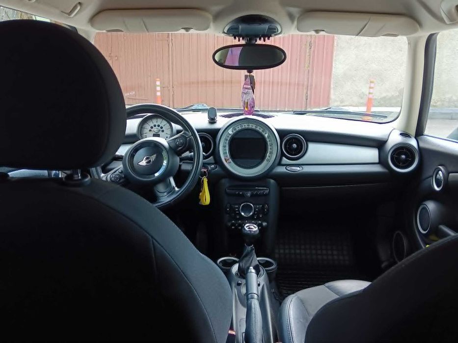 Mini Cooper  R56