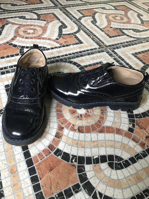 Продам туфли на девочку