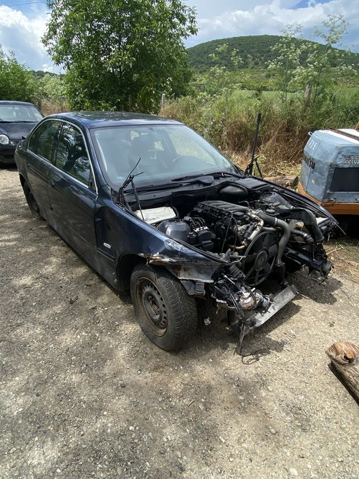 2 броя BMW E39 на части