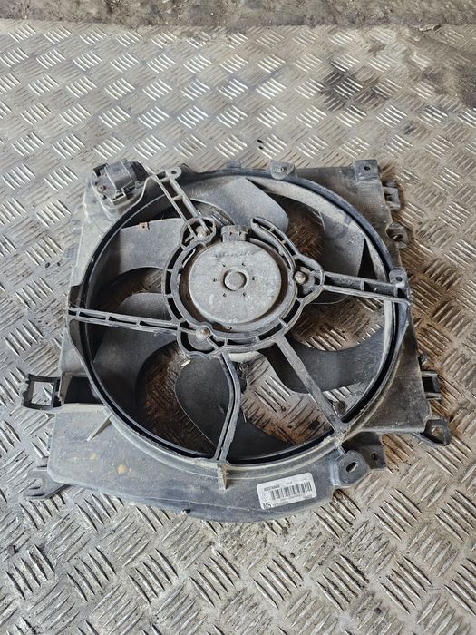 Electroventilator 1.2 b renault clio 3 8200748439
